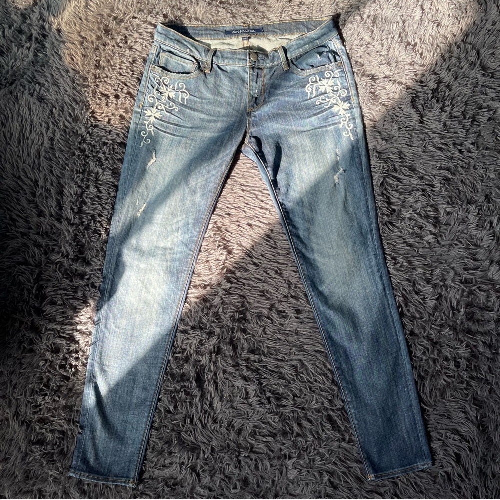 DRIFTWOOD Classic Blue Embroidered Jeans with Distressed Detailing USA Denim Y2K - Picture 2 of 10